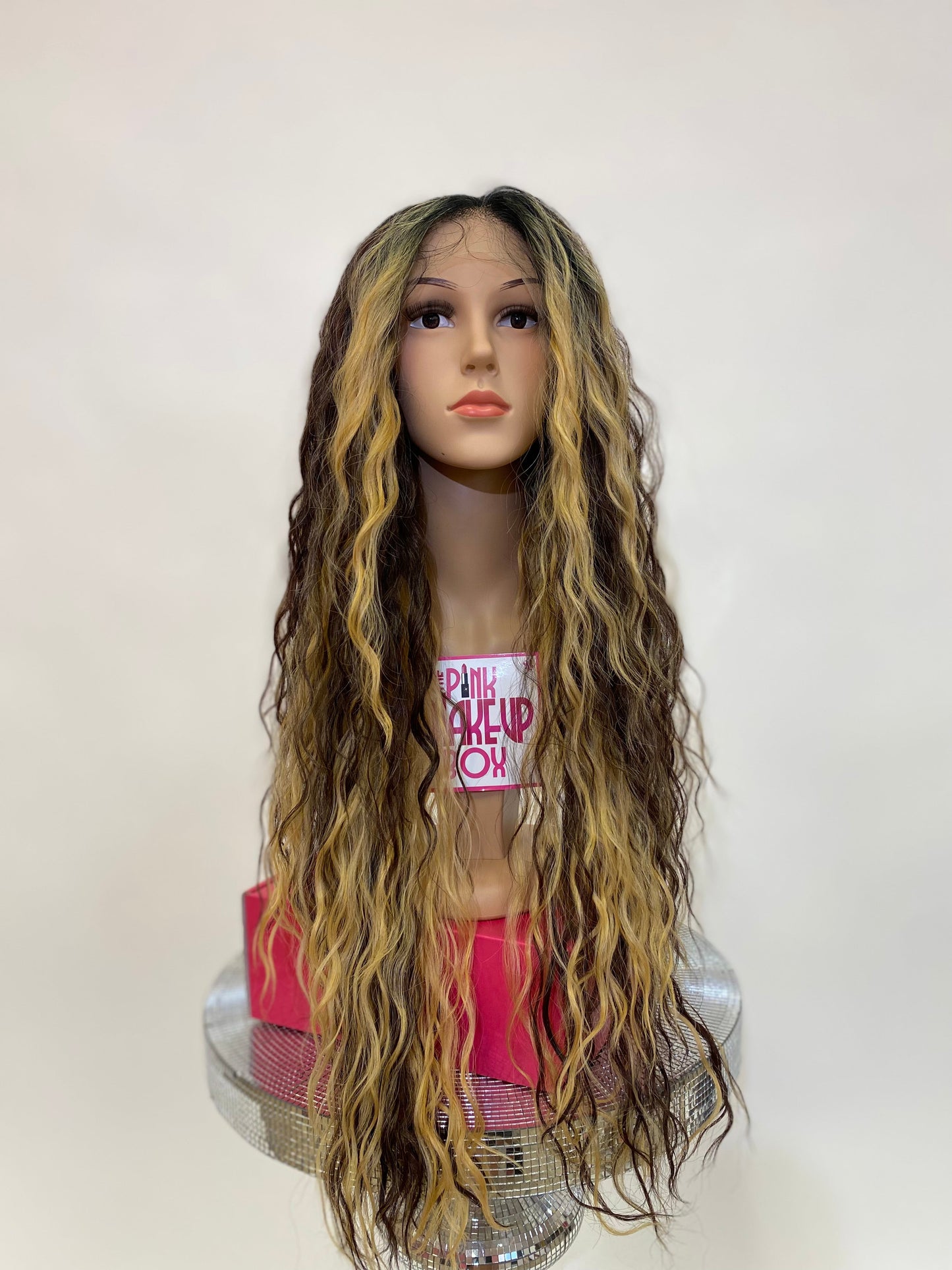 30 Erica - 13x4 Free Part Lace Front Wig - 27/613 - DaizyKat Cosmetics 30 Erica - 13x4 Free Part Lace Front Wig - 27/613 DaizyKat Cosmetics Wigs